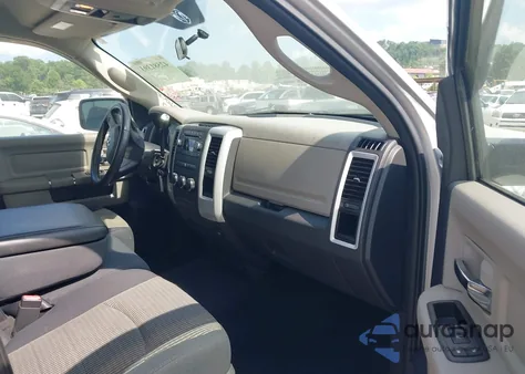 2009 Dodge Ram 1500 Slt/Sport/Trx z USA, uszkodzony, nr VIN 1D3HV18T59S778912